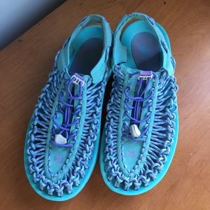 Keen UNEEK Sandal Sz 39.5/9